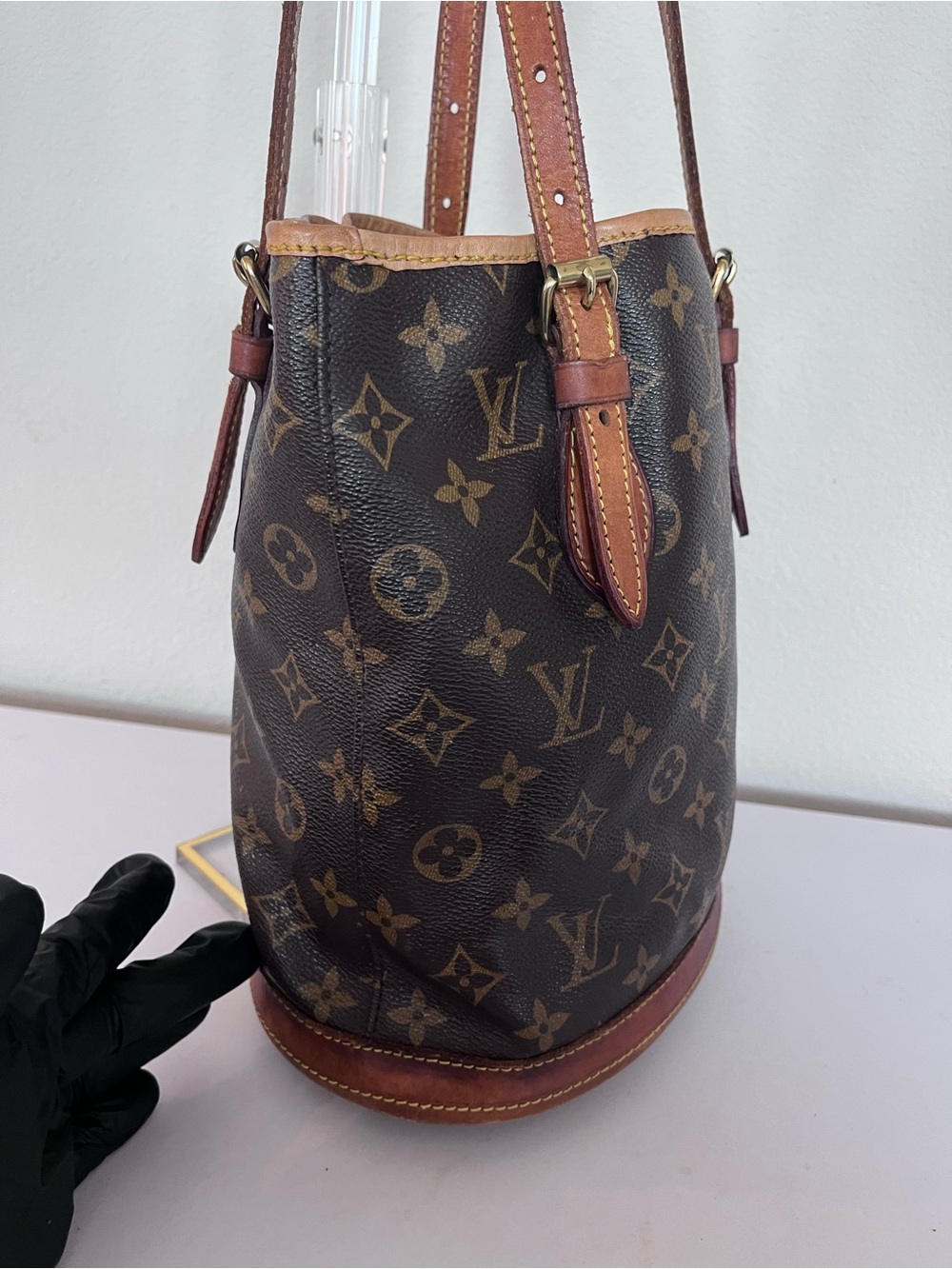 LOUIS VUITTON MONOGRAM PM BUCKET BAG - Picture 3 of 14